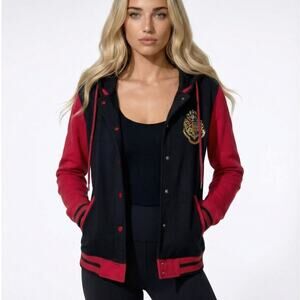 Hot Topic HARRY POTTER Hogwarts Retro Varsity Jacket